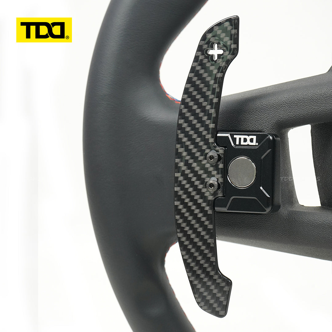 TDD Glossy and Matte Carbon Fiber Magnetic Paddle Shifters For BMW G68 G60 Standard Wheelbase 2023- Touring G61 2024- Long Wheelbase 2024-